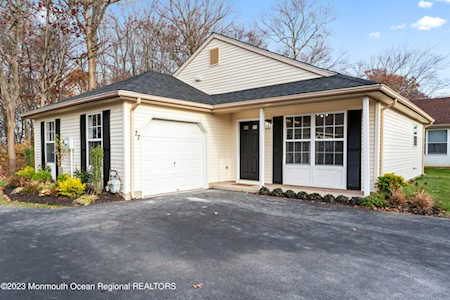 77 Farnworth Close #1000 Freehold, NJ 07728