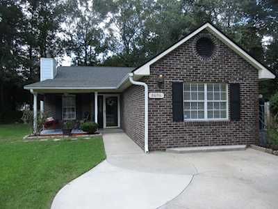 8696 Blackshear Court North Charleston, SC 29406