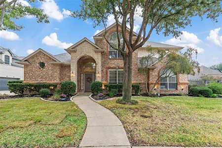 8942 Kingston Court North Richland Hills, TX 76182