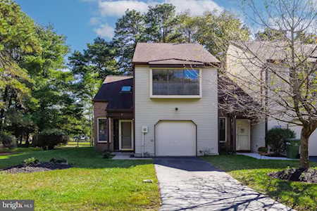 25 Augusta Ct Marlton, NJ 08053