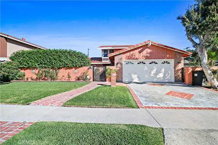16360 Sandalwood St Fountain Valley, CA 92708