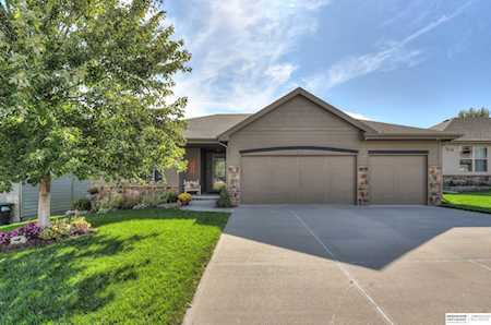19011 Lake St Omaha, NE 68022