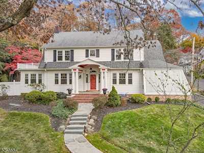 1083 Woodland Ave Plainfield City, NJ 07060