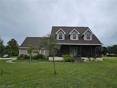 3199 River Grove Circle Fort Myers, FL 33905