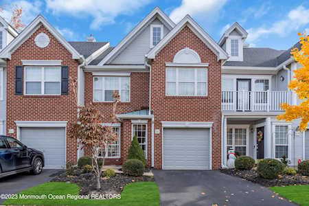 303 Daniele Dr #1202 Ocean Twp, NJ 07712