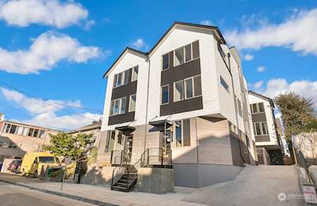 714 N Motor Place #A Seattle, WA 98103