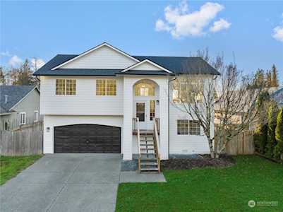 906 E Galena St Granite Falls, WA 98252