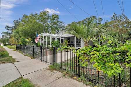 116 Read St Tarpon Springs, FL 34689