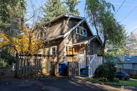 10916 Linden Ave N Seattle, WA 98133