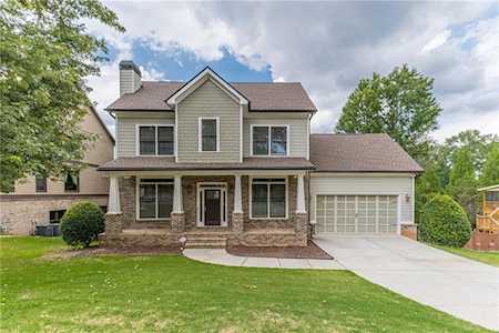 3272 Holly Glen Drive Dacula, GA 30019