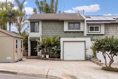 253 Calle De Madera Encinitas, CA 92024
