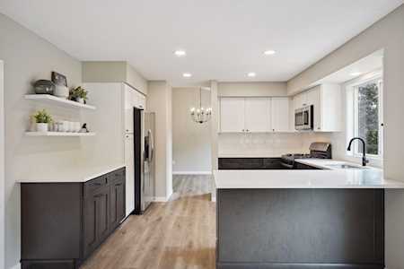 6880 Chaparral Lane Chanhassen, MN 55317