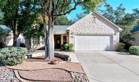 110 Harness LN Georgetown, TX 78633