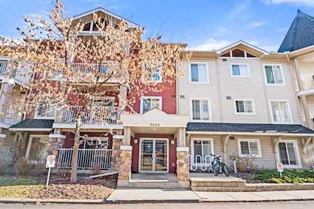 70 Panamount Dr NW #9202 Calgary, AB T3K 6K6