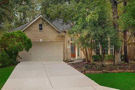 115 Robindale Circle The Woodlands, TX 77384