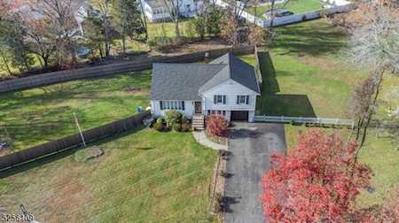 52 White Oak Ct Parsippany-Troy Hills Twp., NJ 07054