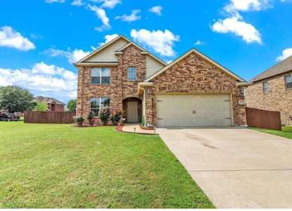 1505 Summerwood Lane Cedar Hill, TX 75104