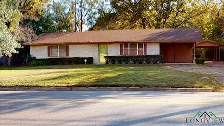 709 W Tyler St Gilmer, TX 75644
