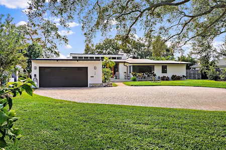 230 Driftwood Rd SE St. Petersburg, FL 33705