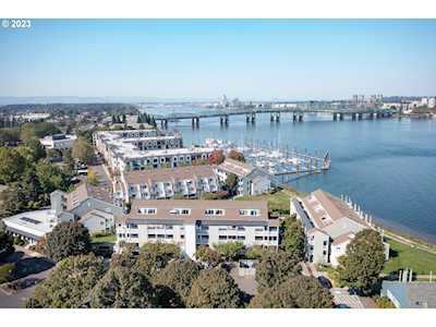 127 N Hayden Bay DR Portland, OR 97217