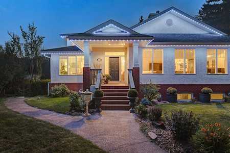 5928 Bow Crescent NW Calgary, AB T3B 2B9