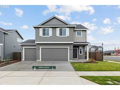 8703 N 6th St Ridgefield, WA 98642