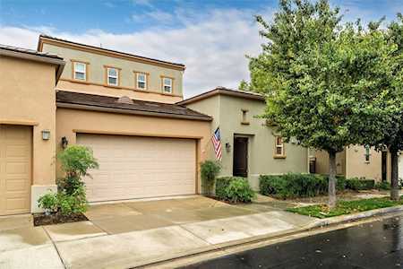 23743 Noble Fir Ct Valencia, CA 91354