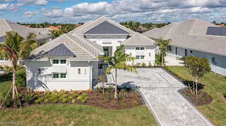 3279 Kumamoto Ln Naples, FL 34114