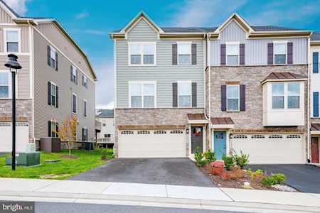 5980 Aplomado Ln New Market, MD 21774