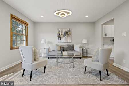 14853 Bodley Square Centreville, VA 20120
