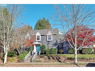 19784 Bennington CT West Linn, OR 97068