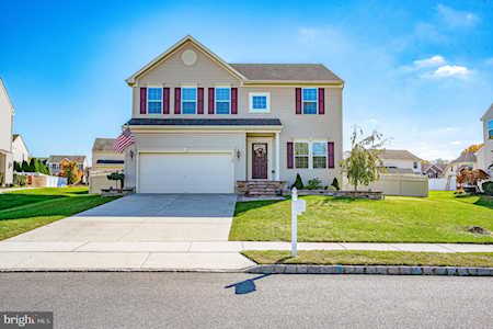 320 Carriage Dr Mount Royal, NJ 08061
