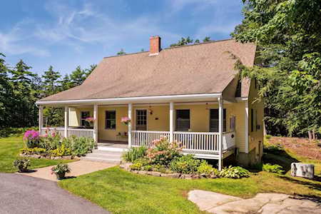 33 Ladyslipper Ln Eliot, ME 03903