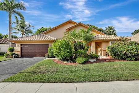 9641 Ridgeside Ct Davie, FL 33328