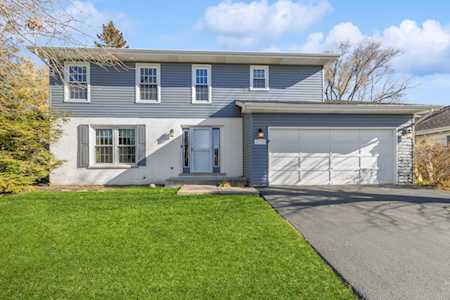 529 Flint Trl Carol Stream, IL 60188