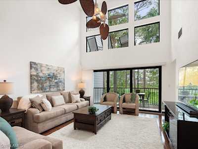 27141 Oakwood Lake Dr Bonita Springs, FL 34134