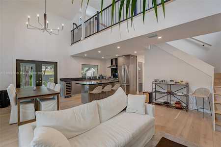 609 SW 13th Ave Fort Lauderdale, FL 33312