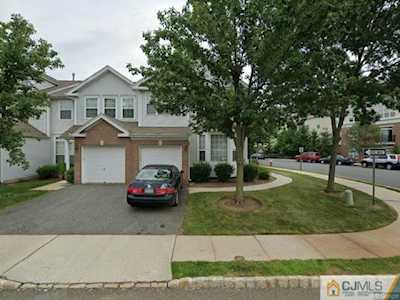 2 Molteg Drive #195 Sayreville, NJ 08859