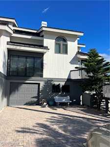 14586 Jonathan Harbour Dr Fort Myers, FL 33908
