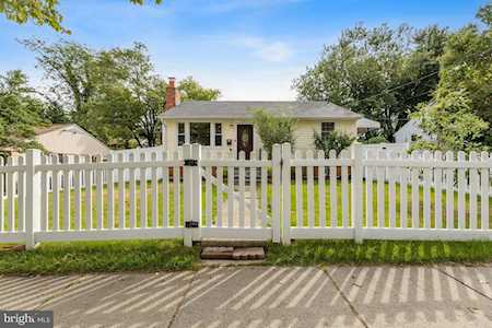 10017 Montauk Ave Bethesda, MD 20817