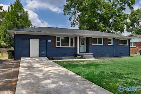 2107 NW Sharon Street Huntsville, AL 35810