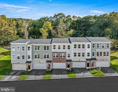 37 Continental Way Bridgeport, PA 19405