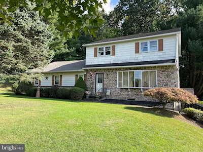 379 Nottingham Rd Quarryville, PA 17566