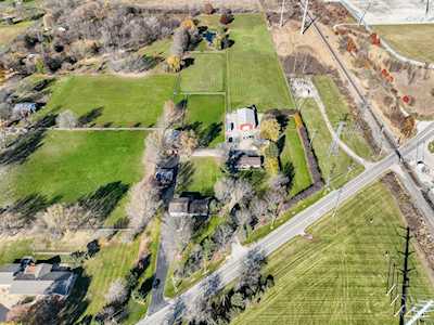 25242 & 25254 W Wolfs Crossing Rd Plainfield, IL 60585