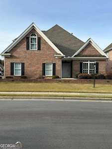 1794 Glenwood Way Snellville, GA 30078
