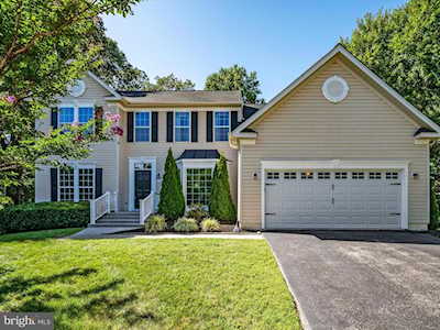4 Woodbent Dr Severna Park, MD 21146