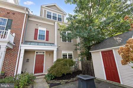 8709 Green Clover Ct Odenton, MD 21113