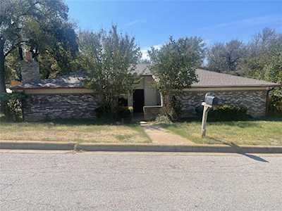 5070 Tierney Court N Fort Worth, TX 76112
