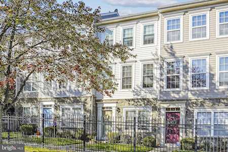 21766 Dryden Ct Ashburn, VA 20147