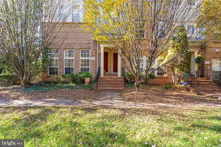 7168 Little Thames Dr Gainesville, VA 20155